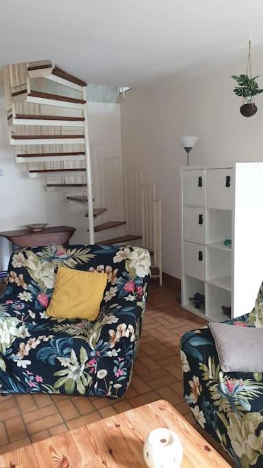Maison De Ville 102M2 3 Chambres Монтиньи-ле-Бретонё Экстерьер фото